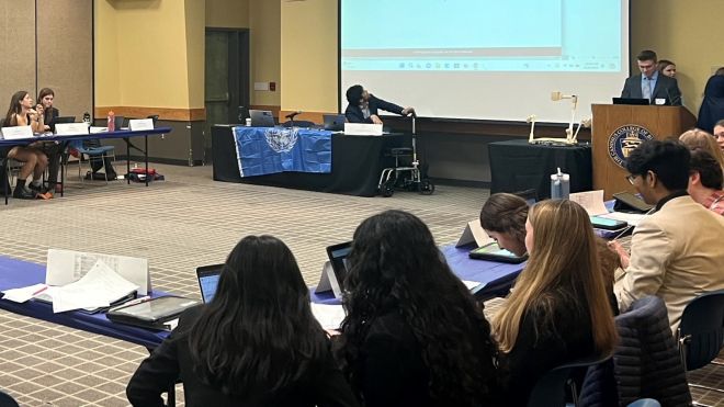 Model UN 