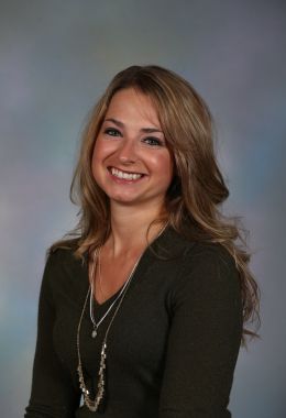 Professional headshot Professor Katie Kicinski 